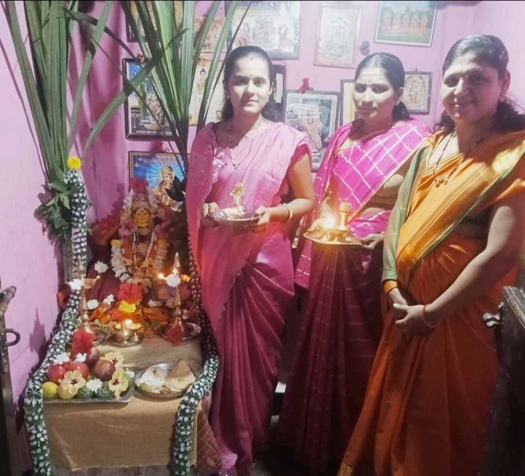 ಸಡಗರ ಸಂಭ್ರಮದಿಂದ ವರಮಹಾಲಕ್ಷ್ಮಿ ಹಬ್ಬ ಆಚರಣೆ image